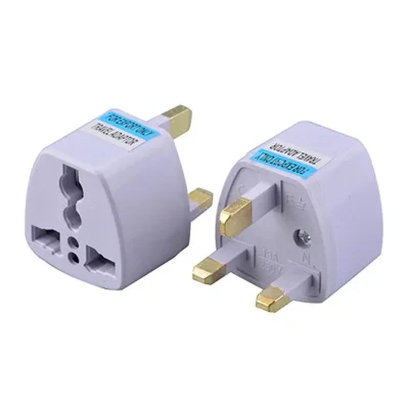 Adaptador de Enchufe Universal 800W - Todo Destino - Cervera Studio